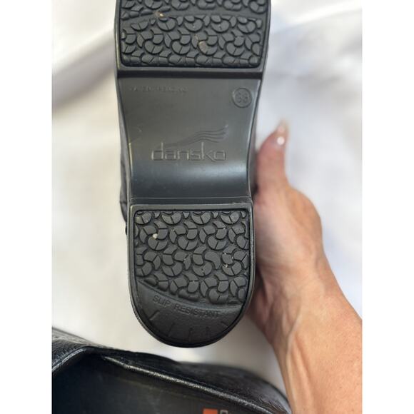 Dansko XP Professional Clogs Black Embossed Leather  Size 38 - Picture 5 of 5